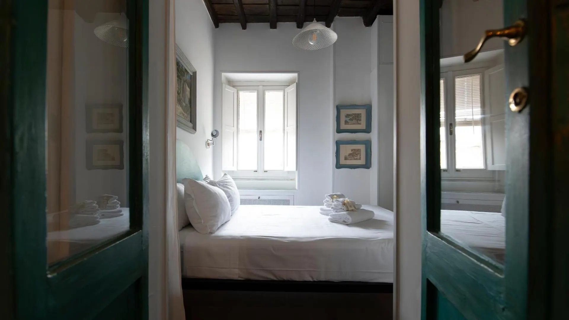 Al Campanile Trastevere Apartment 로마 0*,
